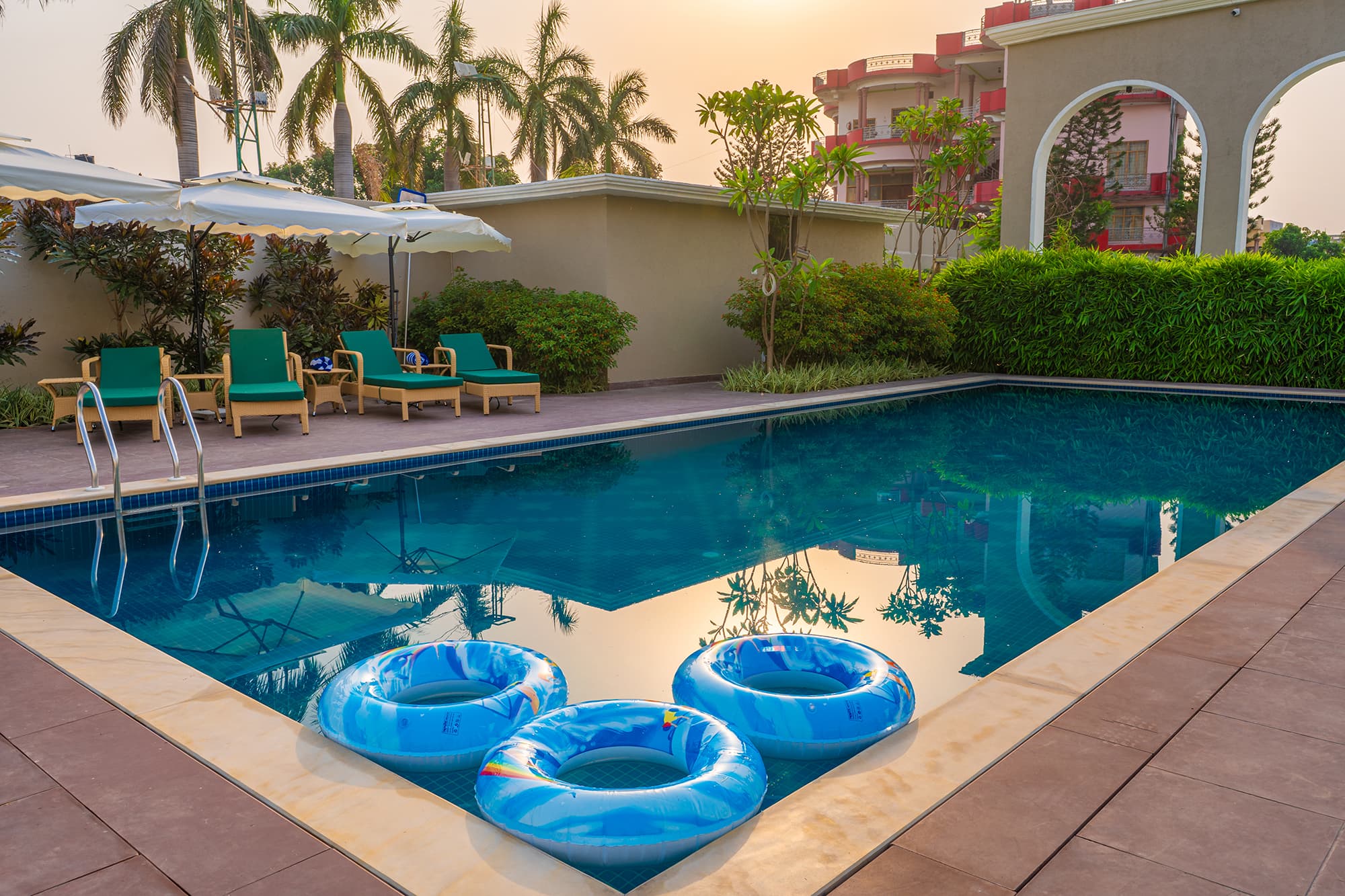 Courtyard Ambience